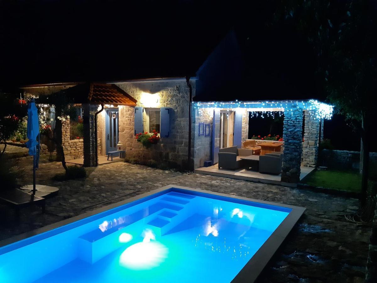 Holiday Home Toma Puljane 外观 照片